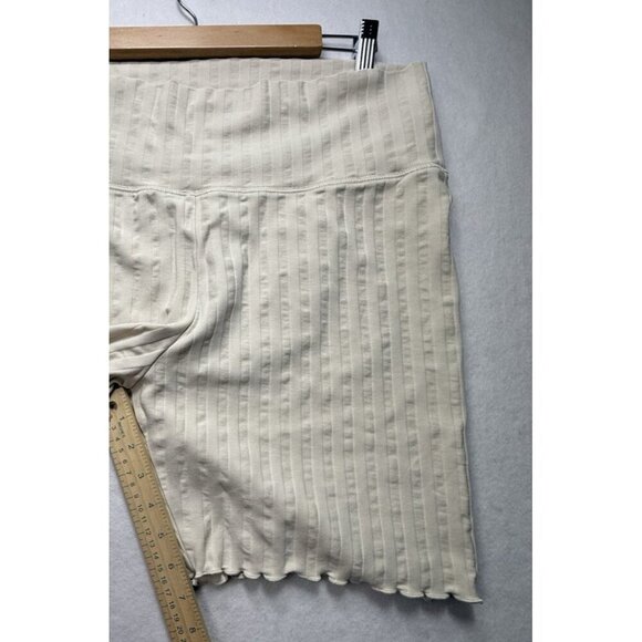 Offline by Aerie Hi Rise OG Ribbed Bike Shorts XXL Cream Lettuce Hem 7" Inseam - Picture 6 of 8